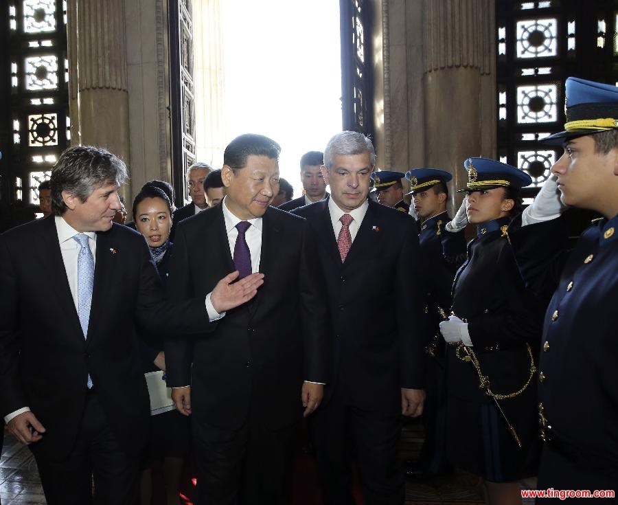 Chinese President Xi Jinping (2nd L, front) meets with Argentine Vice President and Senate President Amado Boudou (1st L, front) and Chamber of Deputies President Julian Dominguez (3rd L, front) in Buenos Aires, Argentina, July 19, 2014. (Xinhua/Ding Lin)