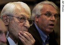 Syrian-American businessman Ibrahim Suleiman, left, sits next to the former Israeli Foreign a href=