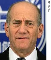 Israeli PM Ehud Olmert during a swearing in ceremony for incoming Israeli Police a href=