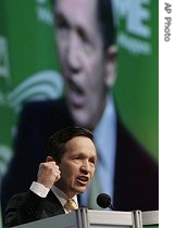 Democratic presidential hopeful Dennis Kucinich, 19 Jun 2007