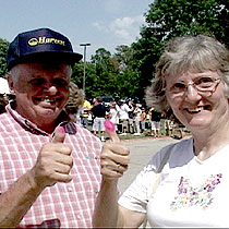 Iowa Straw Poll, pink thumbs