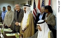 President Bush (center) meets Iraqi a href=