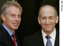 Israeli Prime Minister Ehud Olmert, right, and British Prime Minister Tony Blair are seen during a a href=