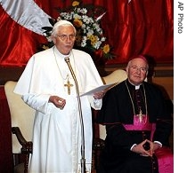 Pope Benedict XVI adresses a href=