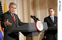 Presidents George W. Bush (l) and Alvaro Uribe during a a href=